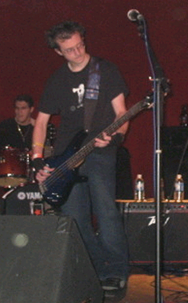 Scott performing in 2006